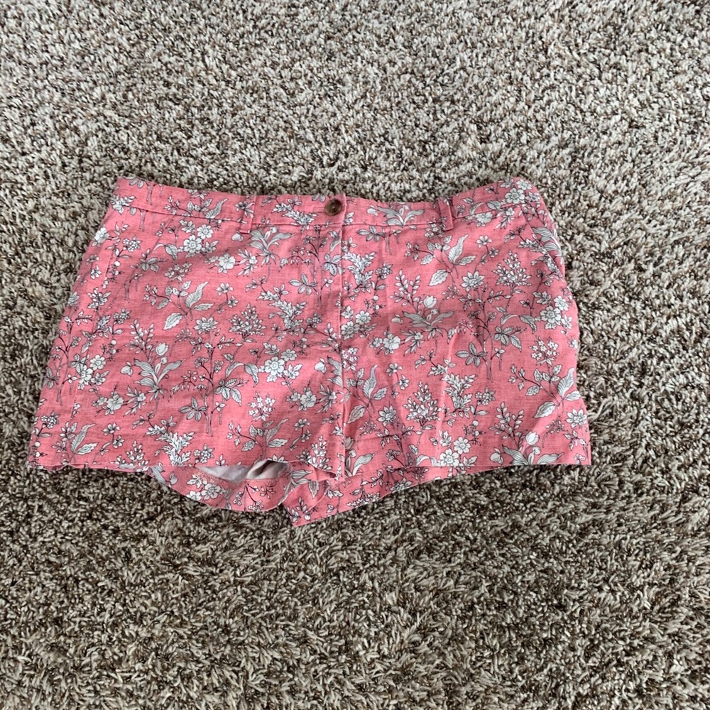 Flowery shorts